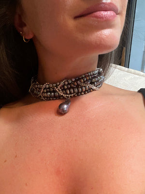Baroque Pearl Choker - Peacock